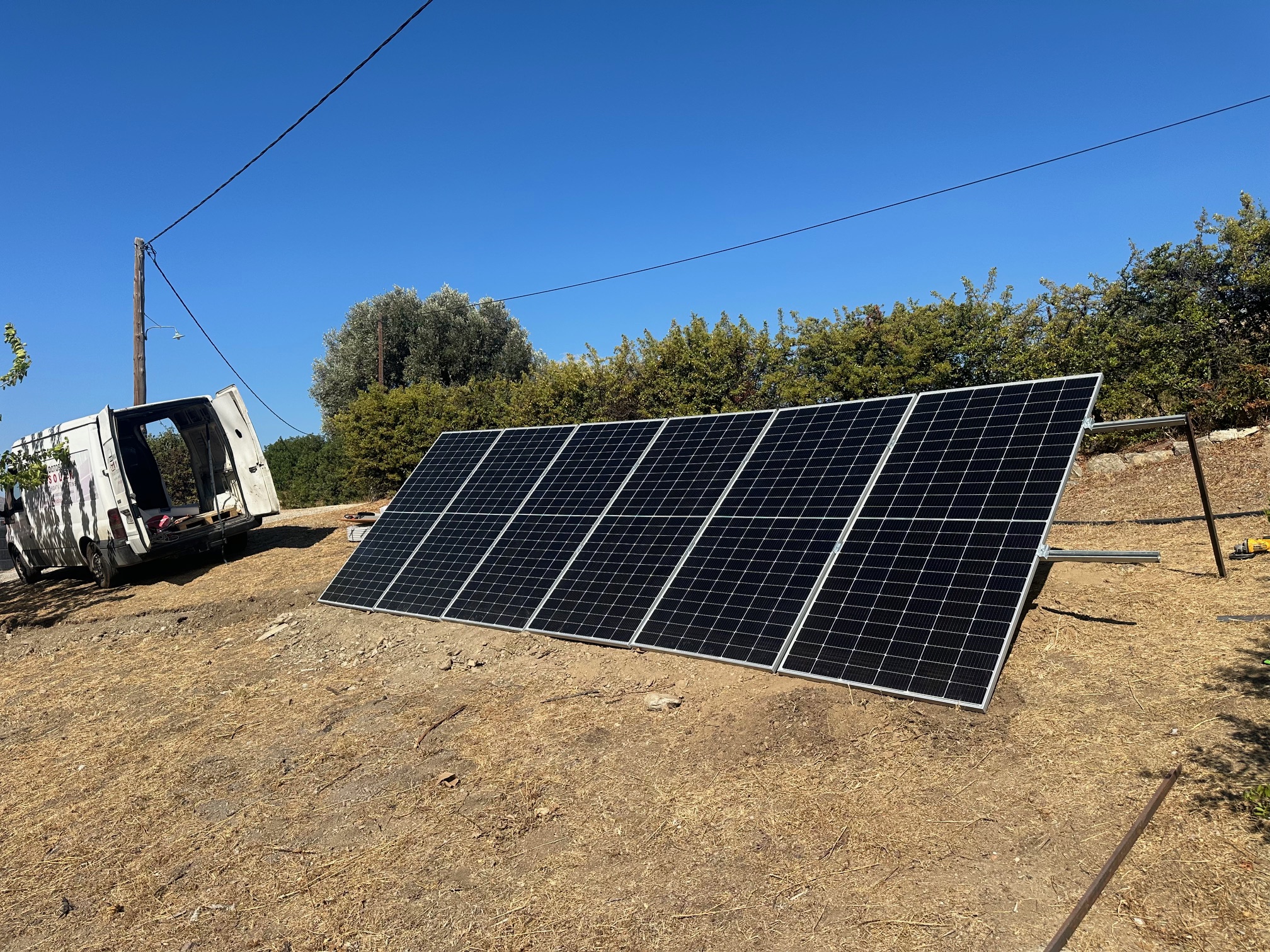 Αυτόνομο οικιακό φωτοβολταικό 3,3 Kwh με μπαταρία 7,2 Kwh 3 Αυτόνομο οικιακό φωτοβολταικό 3,3 Kwh με μπαταρία 7,2 Kwh